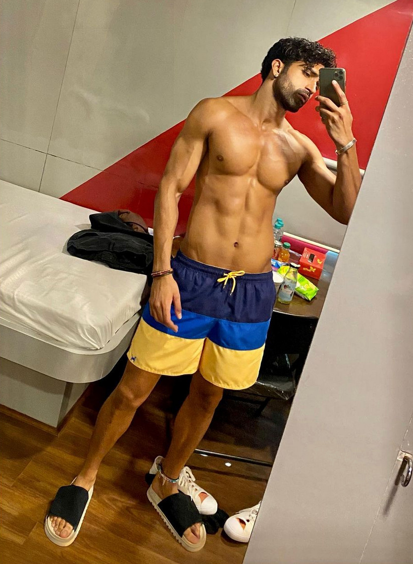 Gurfateh Pirzada class élite versión adaptación india netflix actores