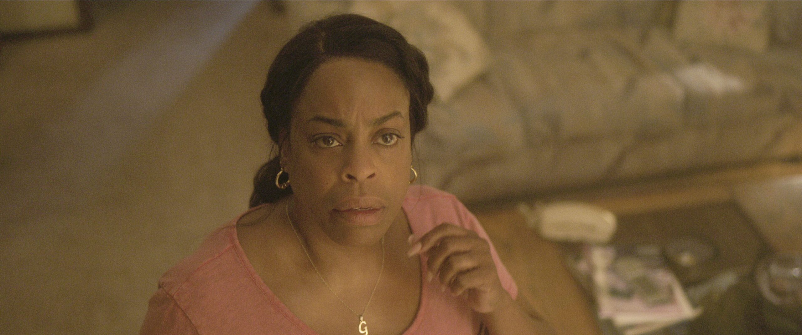 Niecy Nash actores actrices dahmer serie netflix reparto glenda