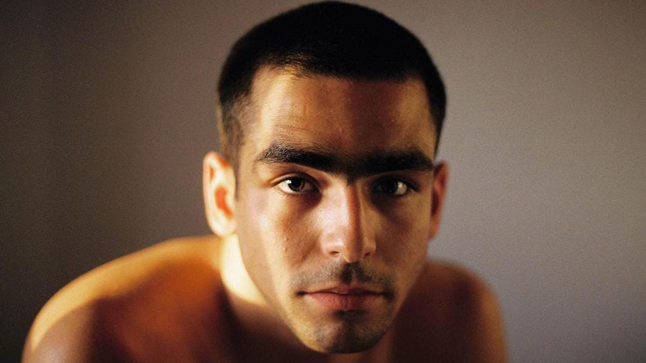 Omar Ayuso hizo fotos y un video en ropa interior para una marca de ropa Calvin Klein