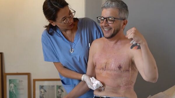 Ruan hombre trans mastectomía