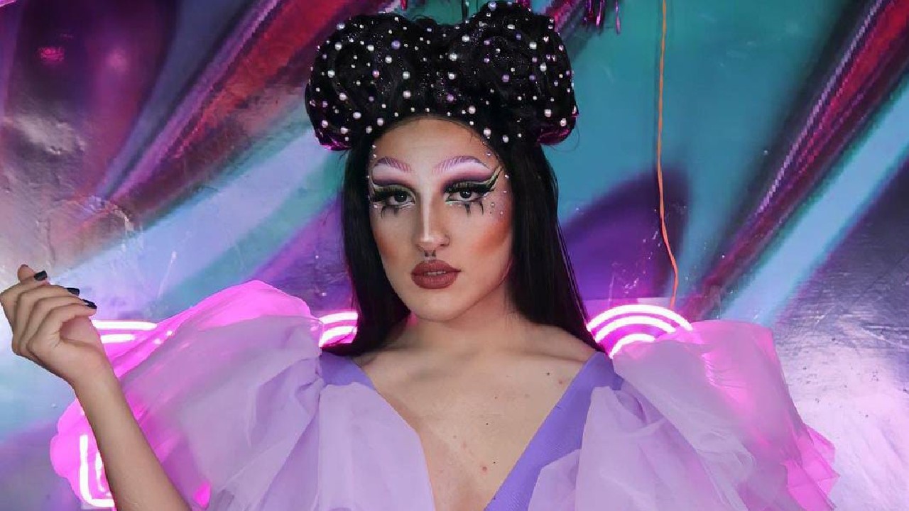 Sair Inventada drag quién es JK Rowling tuit sobre baños neutros en UNAM México