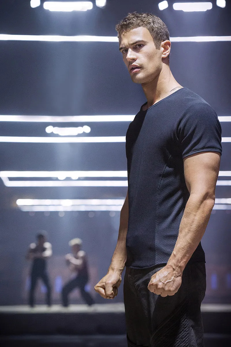 Theo James Divergente cuatro tobias four