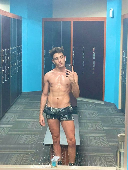 Vera Cruz de La más draga LMD4 subió una foto sin playera Brian Escamilla