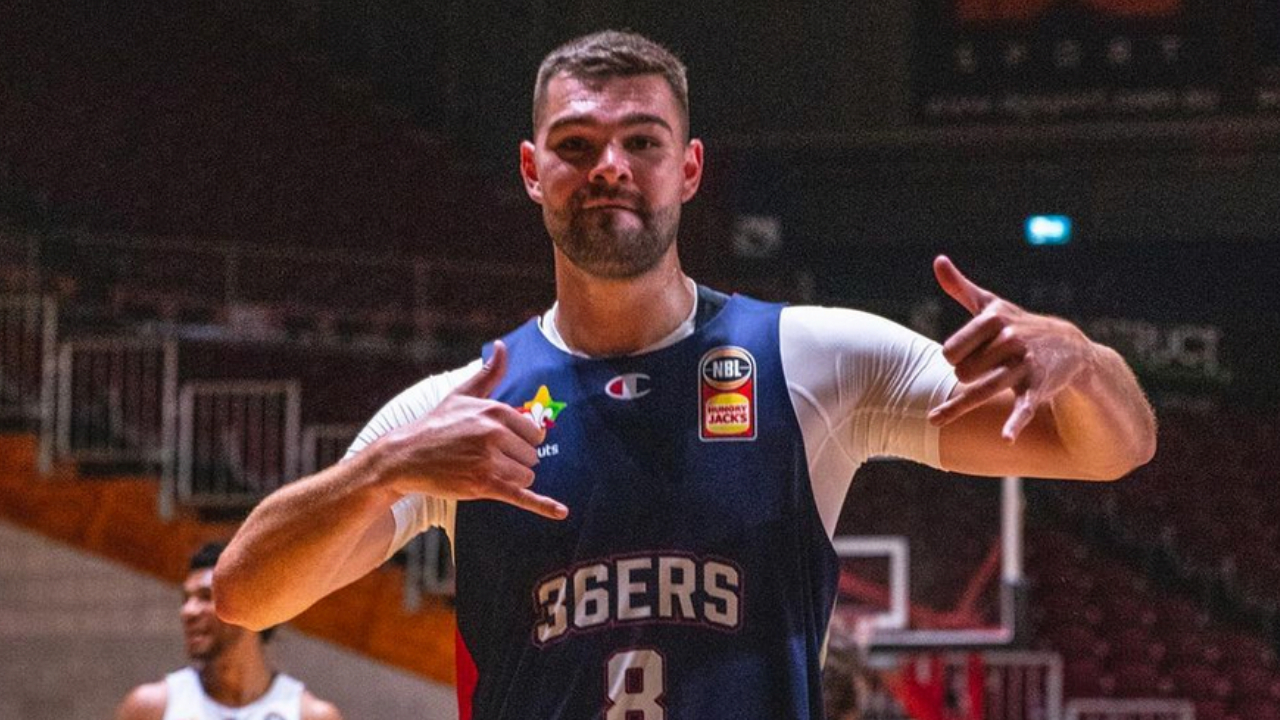Isaac Humphries basquetbolista gay Isaac Humphries basquetbolista gay