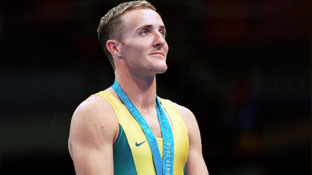 Ji Wallace gimnasta gay vih