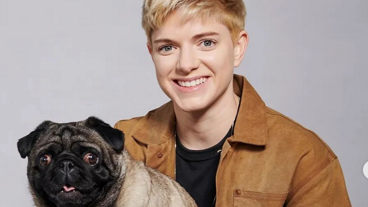 Mae Martin pareja relación novio novia Mae Martin pareja relación novio novia