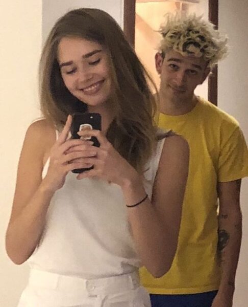 Matty Healy pareja del cantante