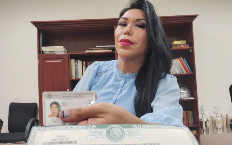Roxana Martínez Moreno primera maestra trans Tamaulipas Tampico ine