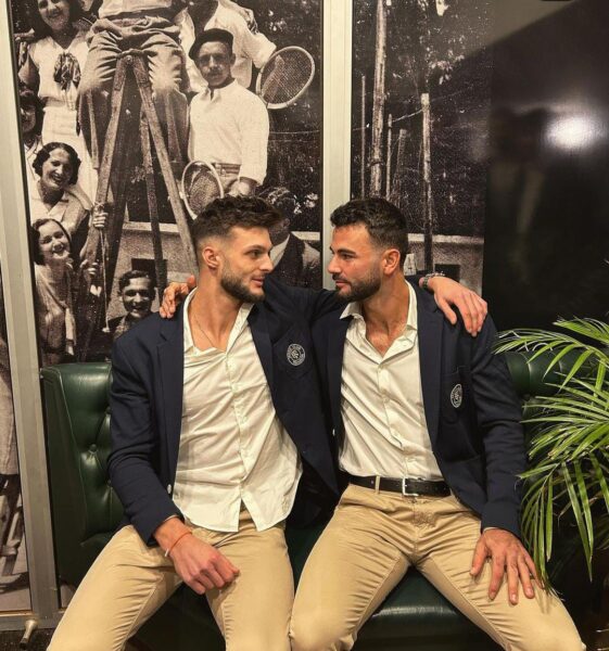 Fabien Reboul abrazado con Maxence Broville