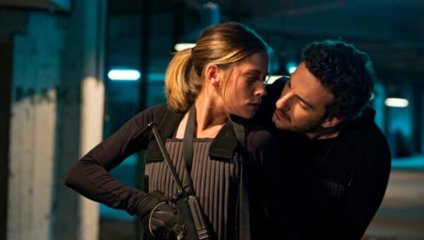 Miki Esparbé y María León