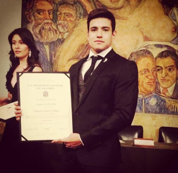 Alejo Ospina de Ingeniero Petrolero