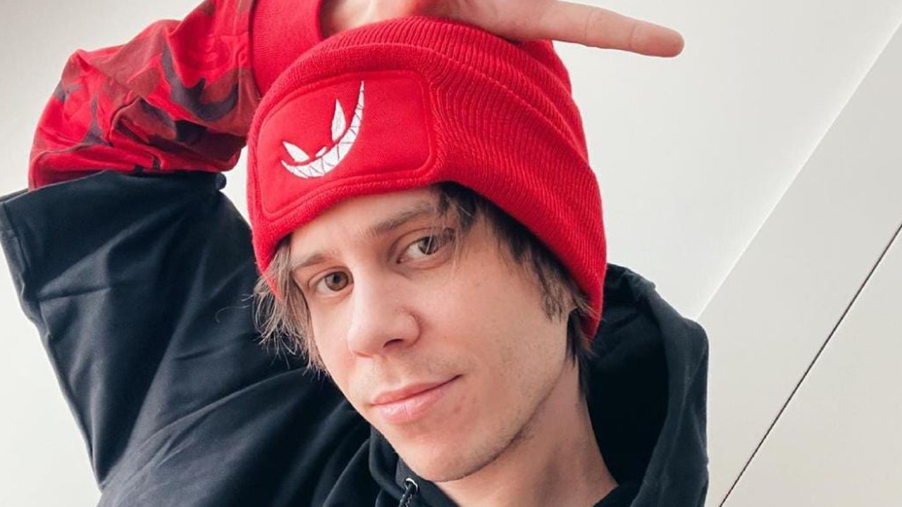 El Rubius youtuber bisexual sexualidad orientación sexual pareja streamer