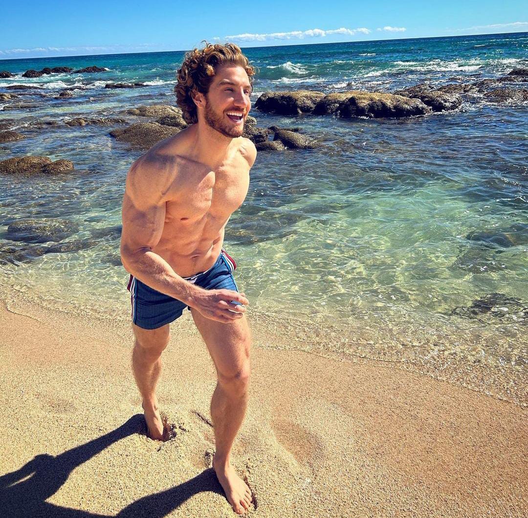 actor de quién mató a sara en playa