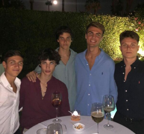 Amigos del actor de élite 7