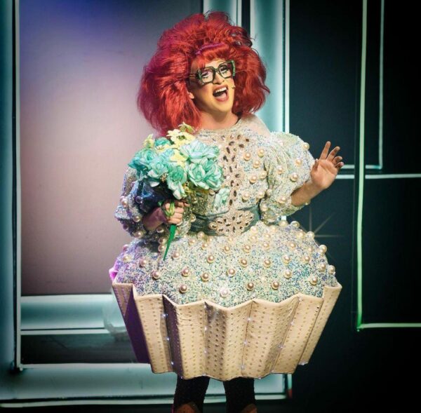 Iker Madrid como Dulce en MentiDrags