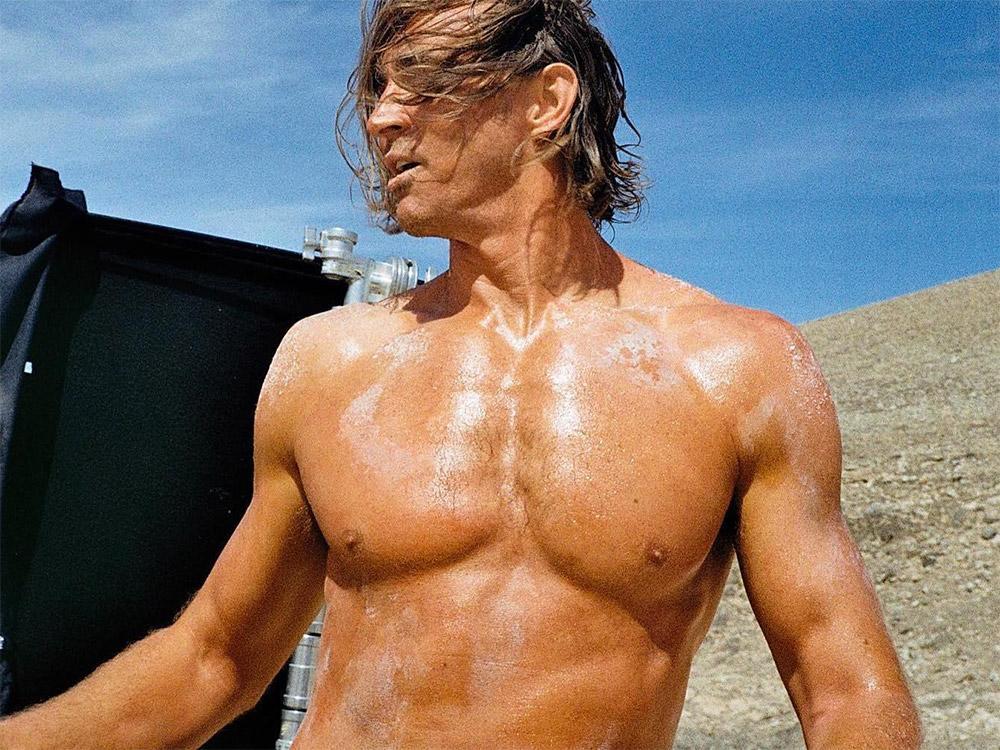 Lee pace sin playera