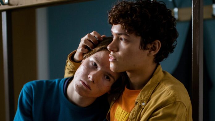 series sacadas del clóset a la fuerza outing sin consentimiento young royals netflix