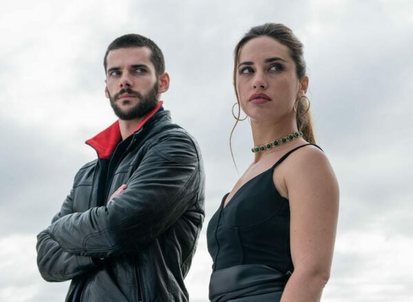 Álvaro Rico y Asia Ortega de la serie Hasta el cielo