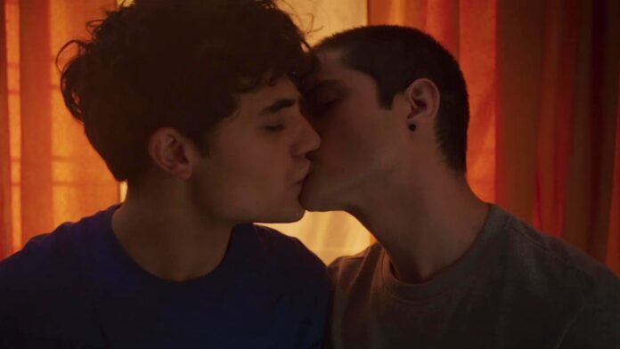 besos gay cine mexicano hablame de ti