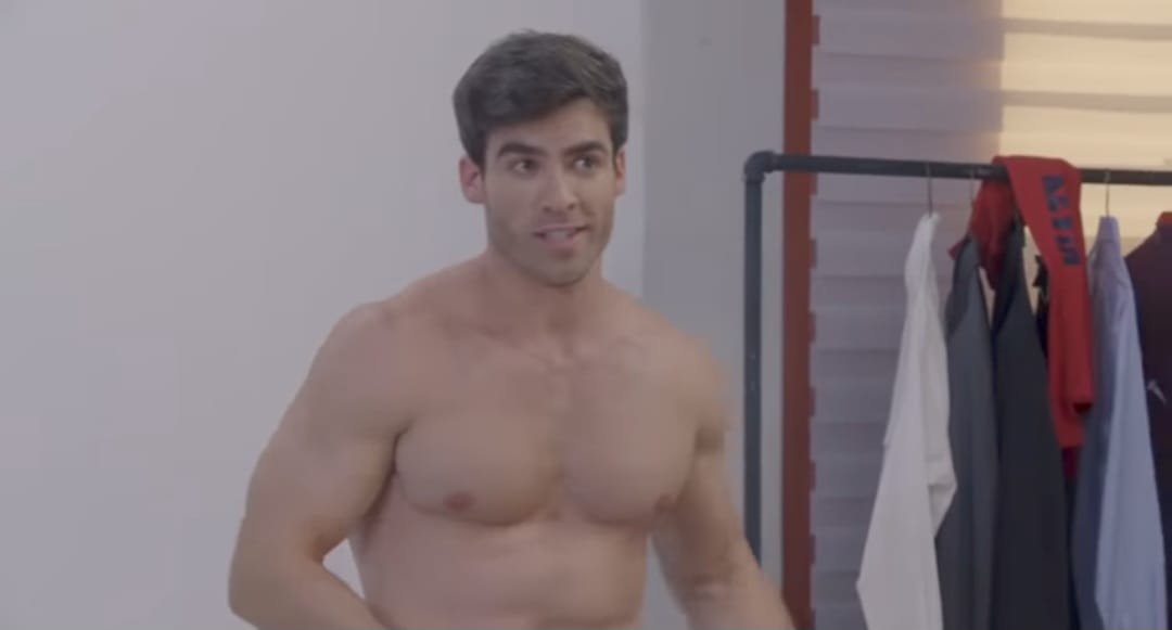 David Ortega en episodio Only Friends