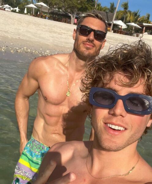 Lukas Gage y Chris Appleton en mar de México