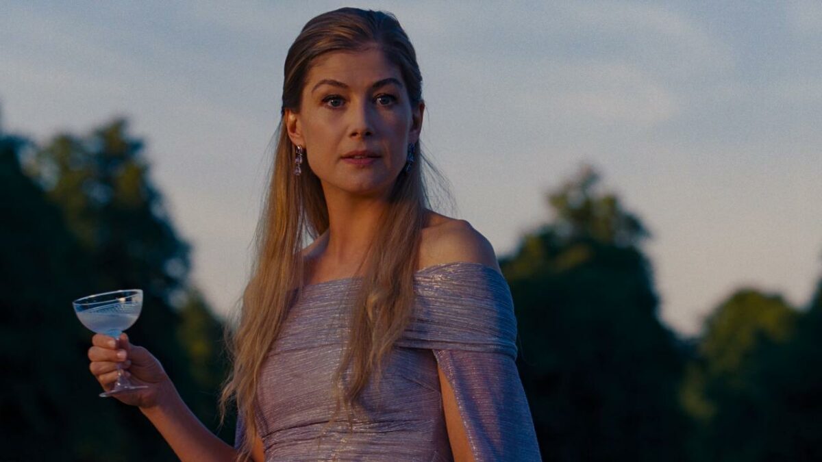 Rosamund Pike