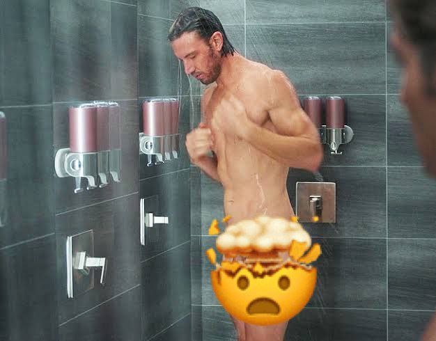 Adam Demos escena en Sex/Life