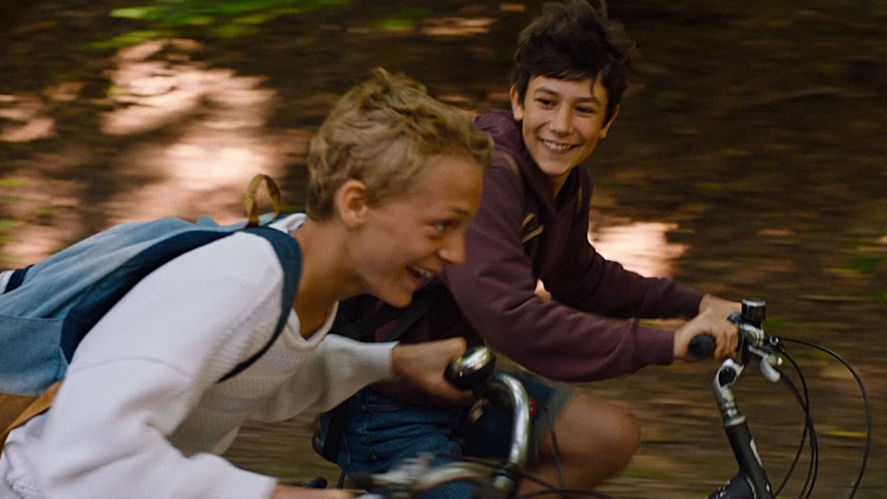 Close película lgbt+ gay mubi estreno en méxico premios óscar