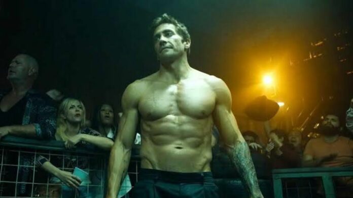Jake Gyllenhaal actor road house físico película de artes marciales mixtas luchador tráiler estreno