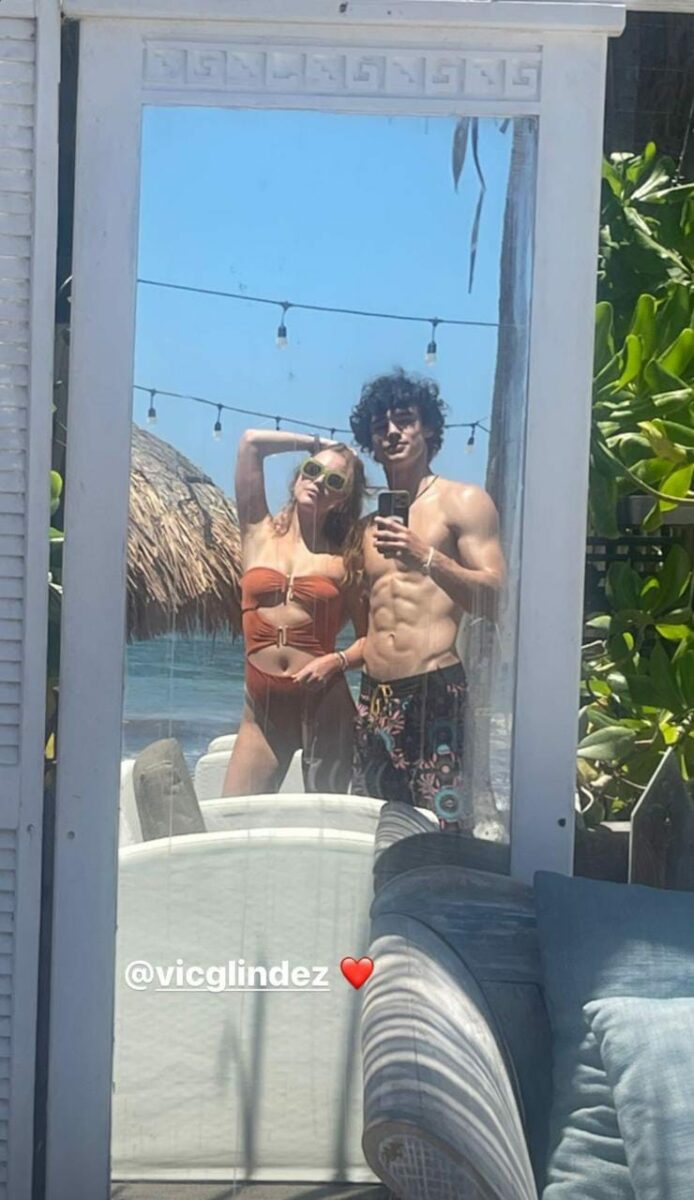 Fernando Lindez en la playa