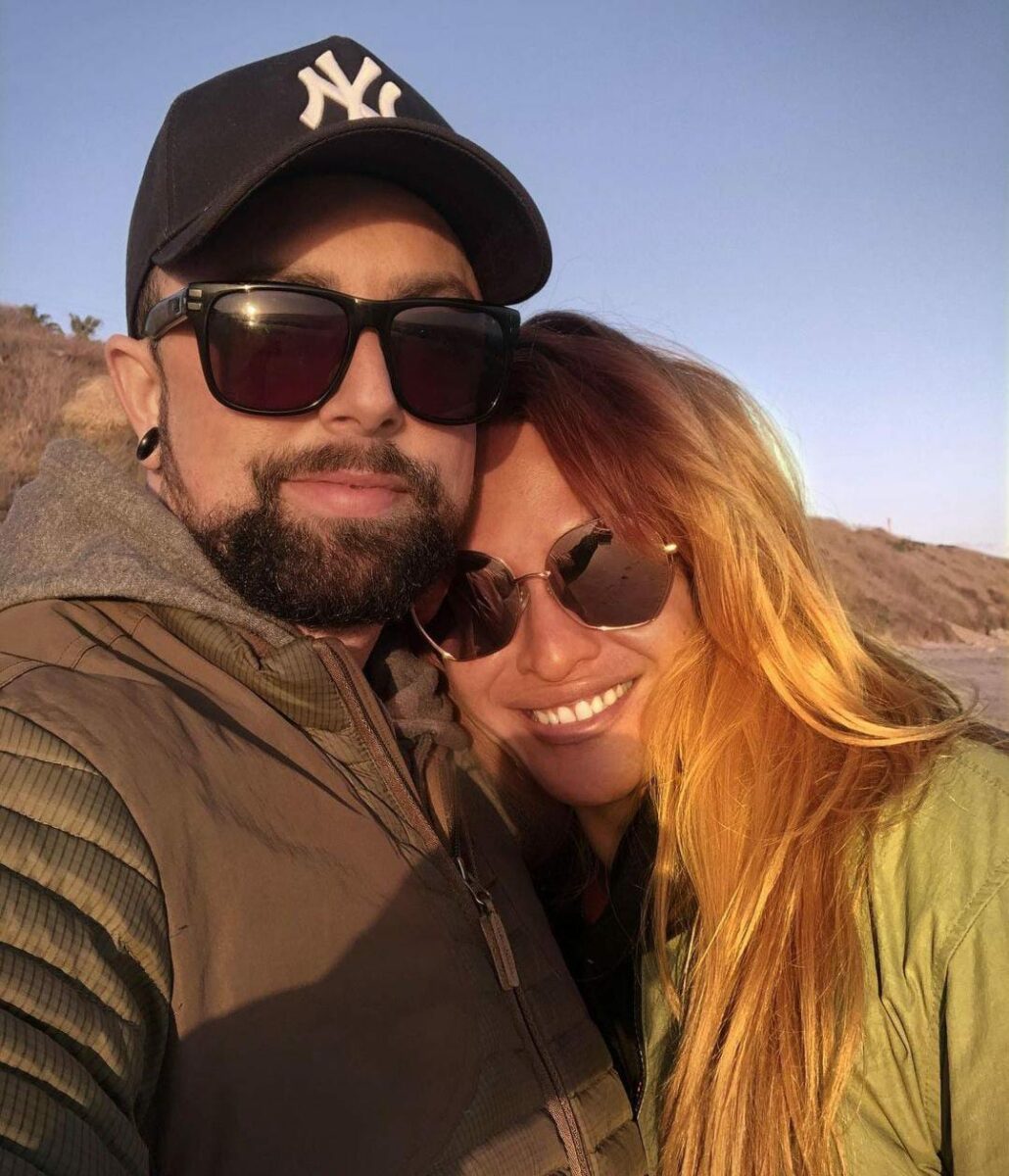 Sasha Colby y su pareja Gunner Saint James. 