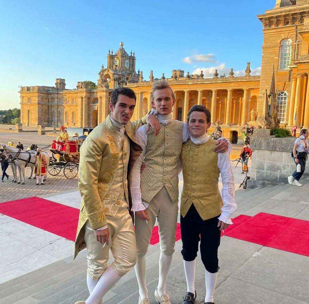 Corey  Mylchreest y Freddie Dennis