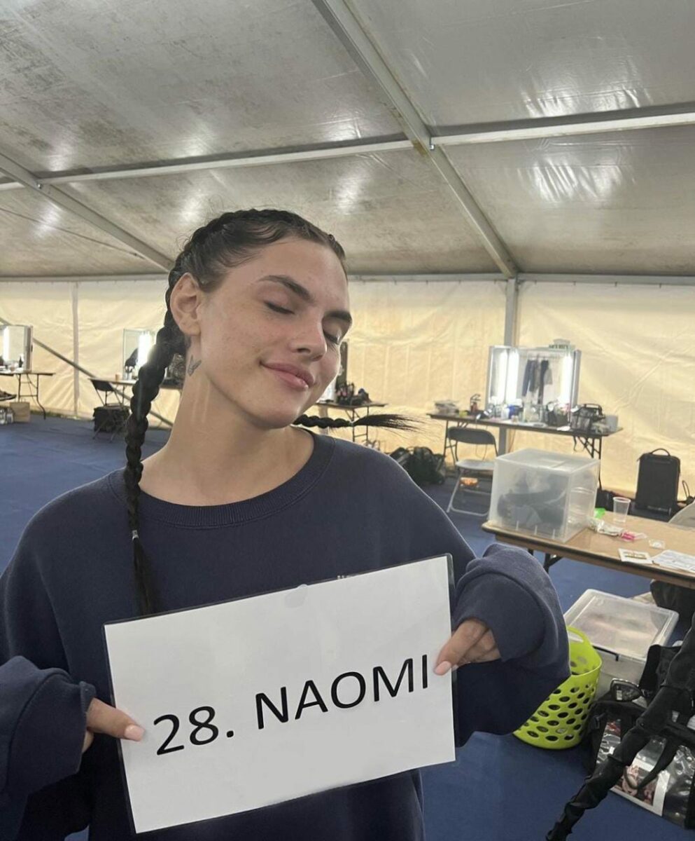 Bel Priestley actriz trans de Heartstopper Naomi.