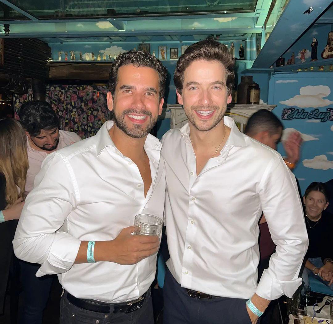 Carlos Torres y su hermano Enrique. 