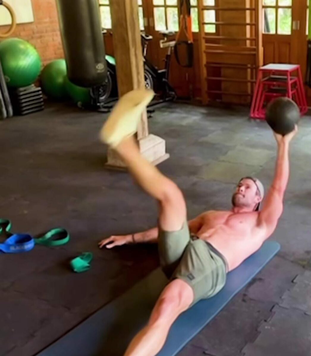 Actor Thor Marvel bulto shorts