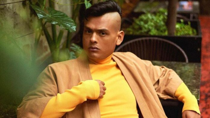 Cuauhtli Jiménez actor Siete veces adiós versión gay él y él biografía sexualidad pareja