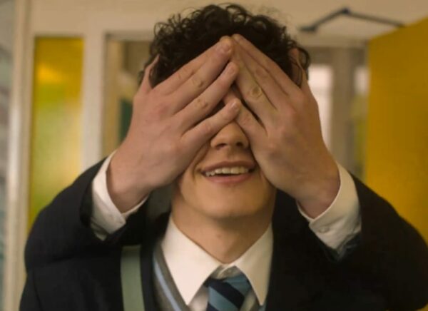 Heartstopper 2 primeras imágenes de la serie Charlie y Nick.