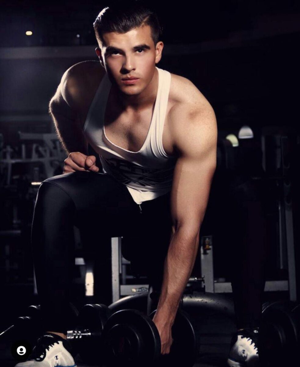 Irvin Villatoro modelo y participante de Reto 4 Elementos Chico costco biografía