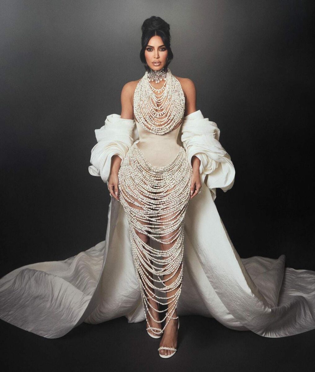 Kim Kardashian en American Horror Story 12 elenco reparto