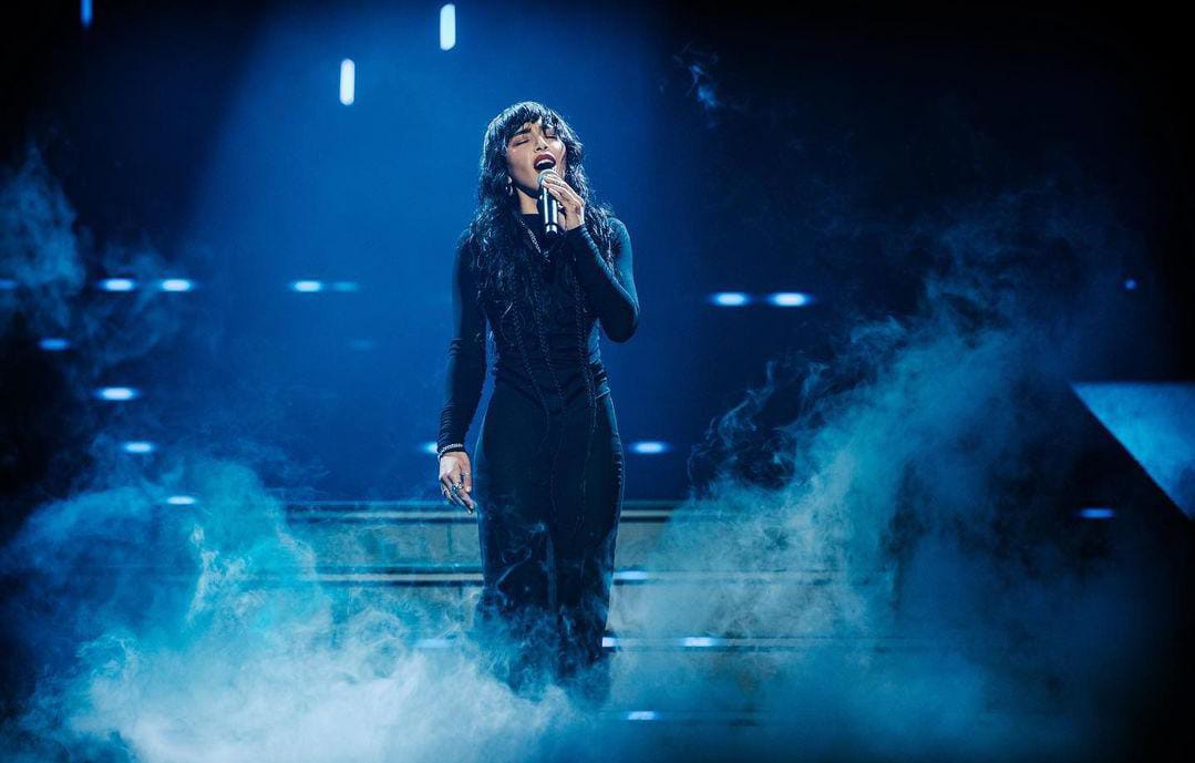 Loreen en escenario.