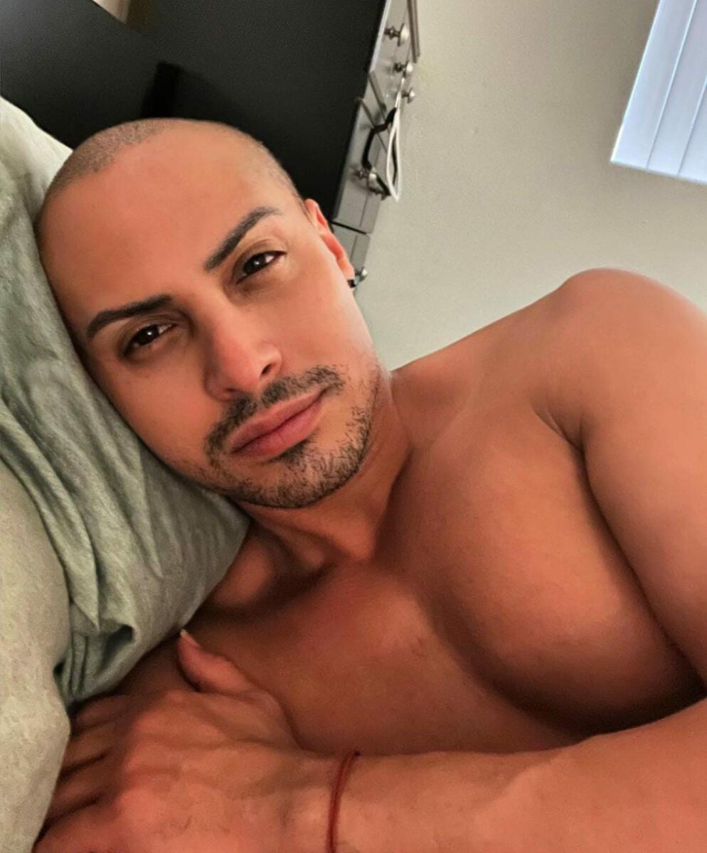 Naysha Lopez sin playera