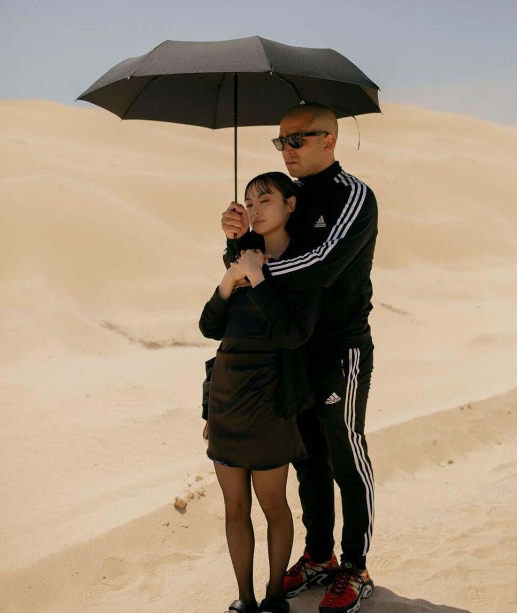 Omar Ayuso y Chacha Huang en On the Go.