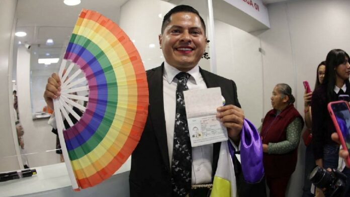 pasaporte-no-binario-mexico-magistrade-ociel-baena pasaporte no binario magistrade ociel baena no binarie nb sre