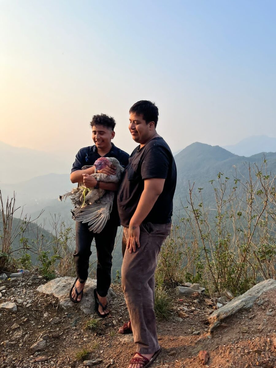 Adrián Luis Fernando durante ceremonia matrimonio tradicional mixe