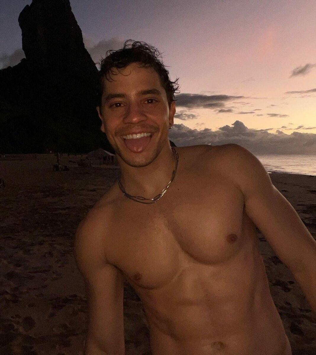 André Lamoglia actor de Élite en Brasil fotos.