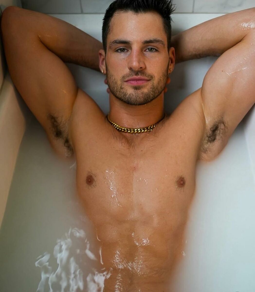 Chase Higgenz de el juego del calamar modelo