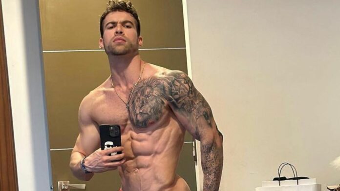 david-ortega-foto-pack-abdomen-sin-playera-actor David Ortega pack fotos foto sin playera actor mexicano