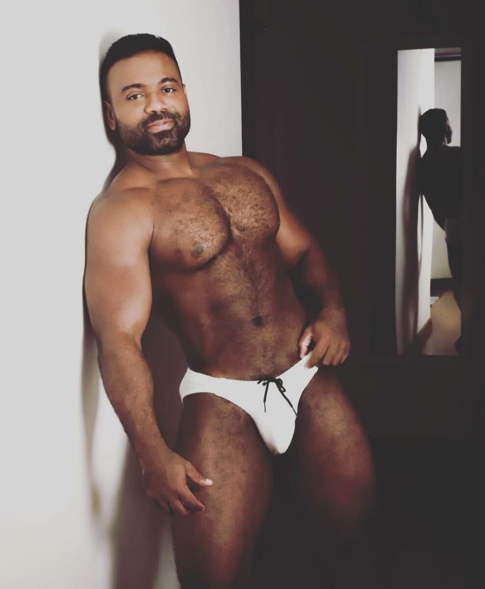 Rodolfo Flores pit crew drag race México