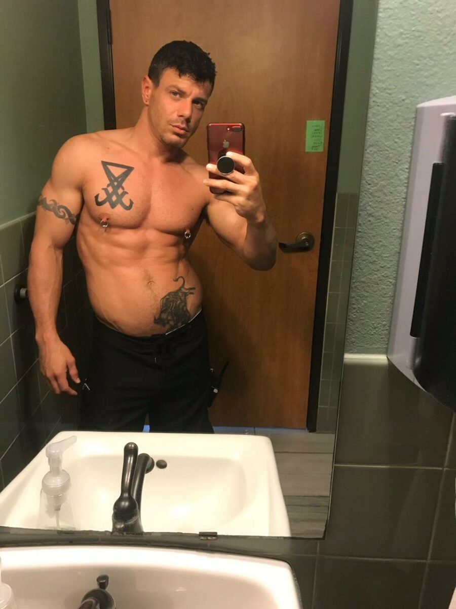 Tatuajes piercings actor