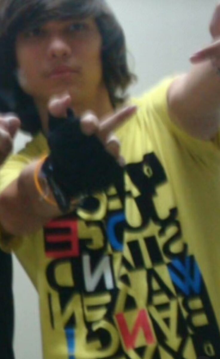 fotos de cómo se veía antes el influencer